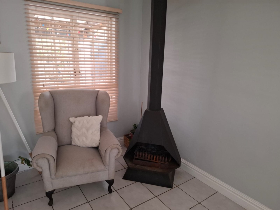 To Let 3 Bedroom Property for Rent in Gordons Bay Central Western Cape